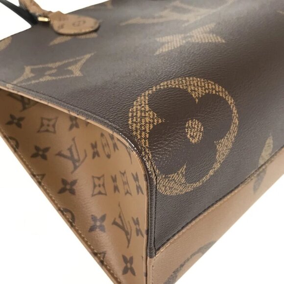 LOUIS VUITTON Monogram Giant On The Go MM - Picture 3 of 14